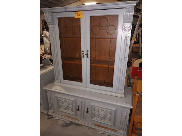 Lot 44 - vitrine kast - afbeelding 1 van  5