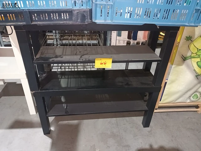 Lot 44 - wandtafel. 2 stuks - afbeelding 1 van  3