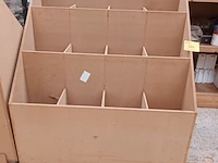 Lot 440 - houten presenteerbak - afbeelding 1 van  3