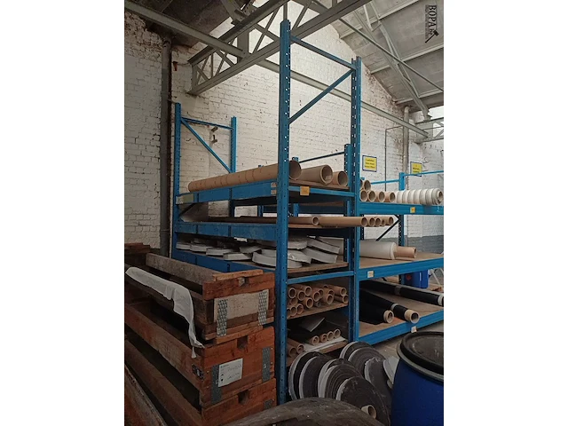 Lot 441 - magazijnstelling - afbeelding 1 van  3