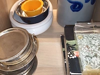 Lot 443 - decoratie en huisraad - afbeelding 5 van  5