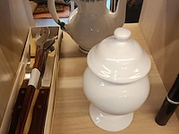 Lot 444 - decoratie en huisraad - afbeelding 3 van  5