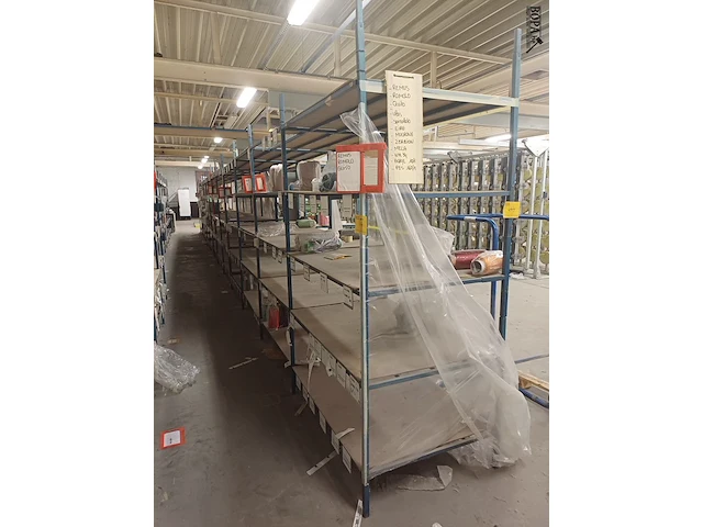 Lot 444 - metalen rek. 2 stuks - afbeelding 2 van  3