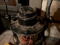 Lot 444 - stormlamp - afbeelding 2 van  3