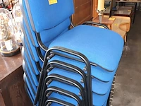 Lot 445 - kantoorstoel blauw. 8 stuks - afbeelding 2 van  4