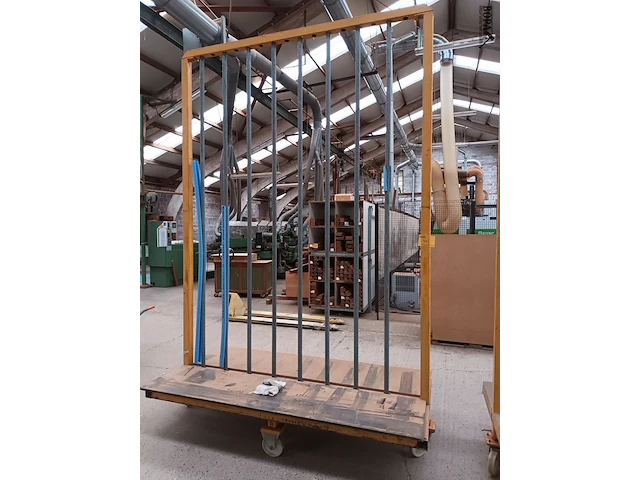 Lot 445 - transportkar - afbeelding 1 van  3