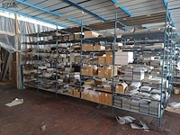 Lot 448 - metalen rek - afbeelding 5 van  5