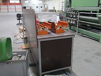 Lot 448 - werktafel met kastruimte - afbeelding 7 van  8