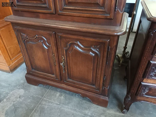 Lot 449 - eiken vitrine kast - afbeelding 3 van  4