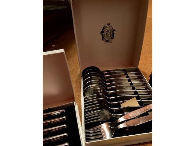 Lot 449 - koffertjes met bestek inox/klein aantal bestek verzilverd of - afbeelding 3 van  8