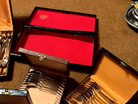 Lot 449 - koffertjes met bestek inox/klein aantal bestek verzilverd of - afbeelding 6 van  8