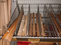 Lot 45 - houten hamerstelen. 42 stuks - afbeelding 2 van  3