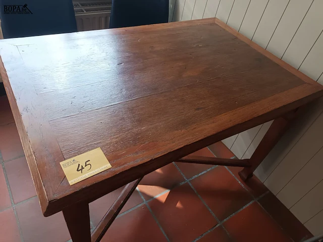 Lot 45 - houten tafel - afbeelding 1 van  5
