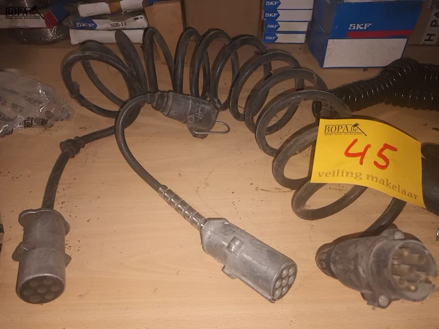 Lot 45 - spiraalkabel 7 polig - afbeelding 1 van  3