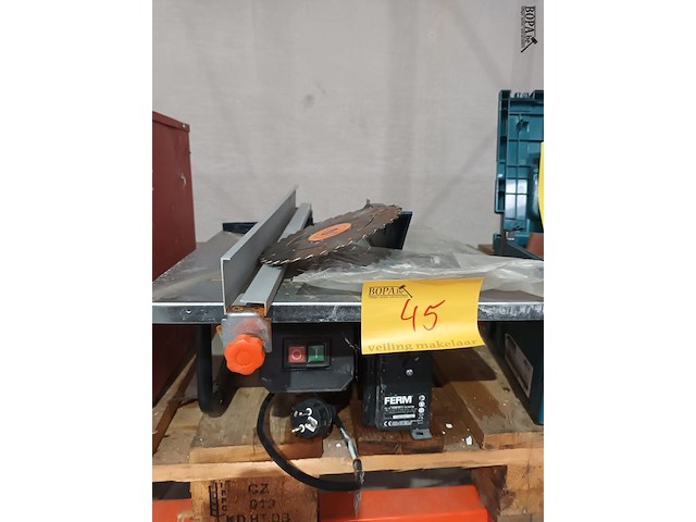 Lot 45 - tegelsnijmachine ferm - afbeelding 1 van  4