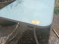 Lot 45 - tuintafel - afbeelding 1 van  3