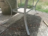 Lot 45 - tuintafel - afbeelding 3 van  3