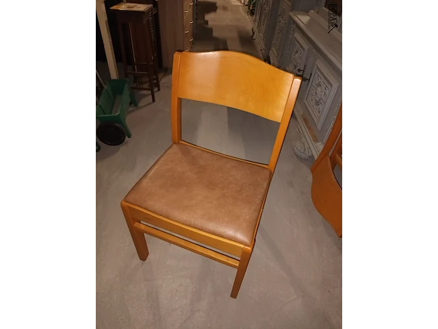 Lot 45 - vintage eetkamerstoelen. 4 stuks - afbeelding 2 van  3