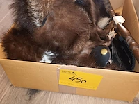 Lot 450 - bont, tasjes en borstel. 8 stuks - afbeelding 1 van  3