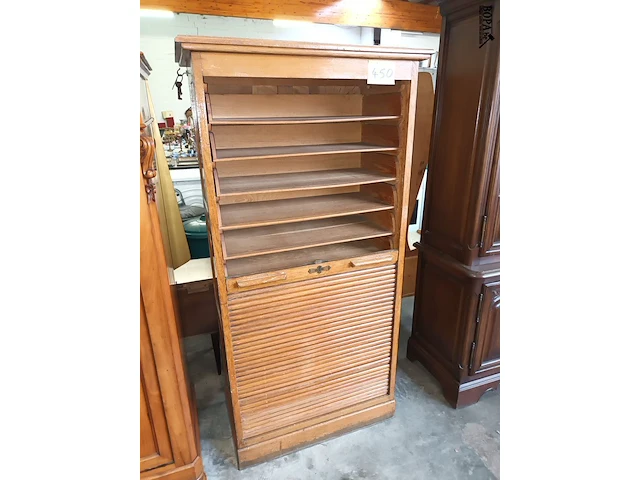Lot 450 - houten rolluikkast - afbeelding 1 van  6