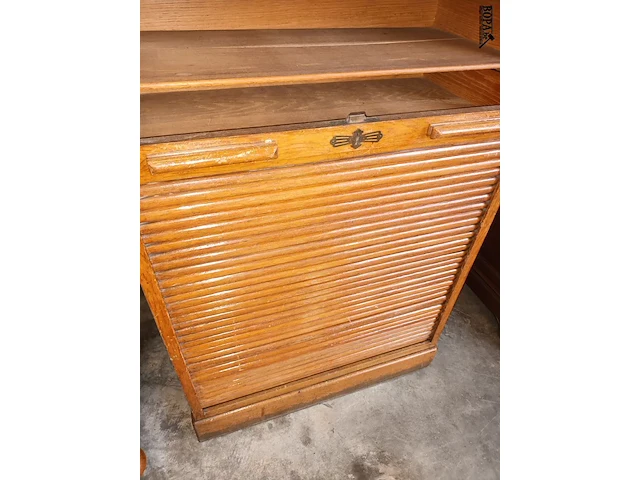 Lot 450 - houten rolluikkast - afbeelding 3 van  6