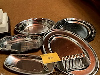 Lot 451 - set van inox schalen, 7 stuks - afbeelding 1 van  1