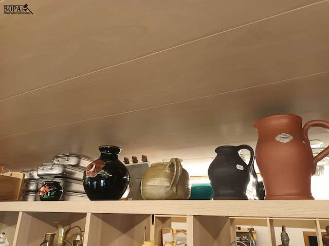 Lot 451 - vazen en brooddozen. 24 stuks - afbeelding 4 van  4