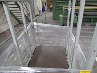 Lot 452 - metalen stapelkooi - afbeelding 3 van  3
