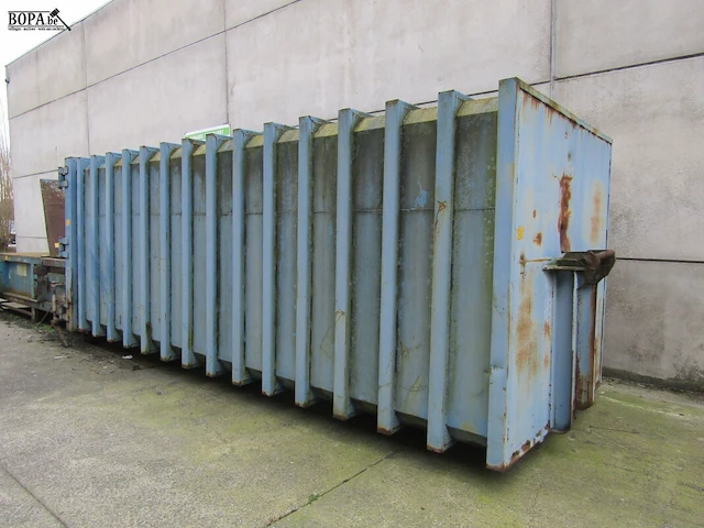 Lot 453 - comprimator container - afbeelding 1 van  3