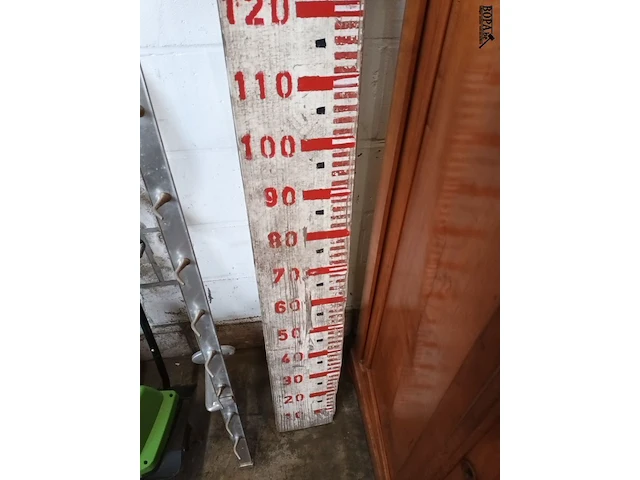 Lot 453 - houten meetlat - afbeelding 3 van  3