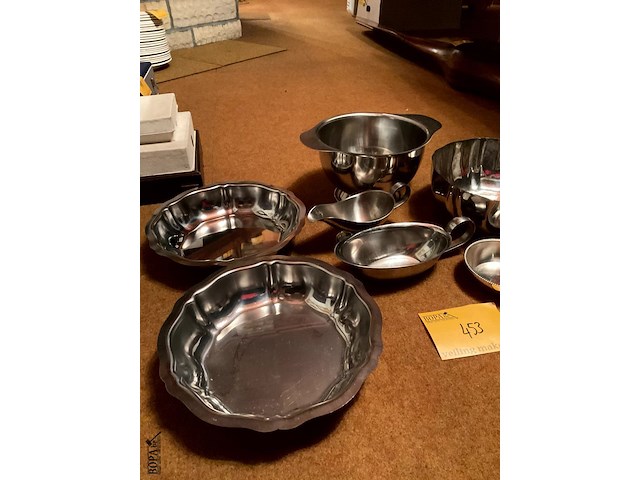 Lot 453 - set van inox kommen, 7 stuks - afbeelding 2 van  3