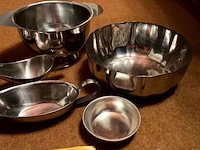 Lot 453 - set van inox kommen, 7 stuks - afbeelding 3 van  3