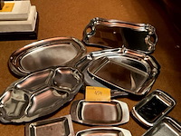 Lot 454 - set van inox schalen, 10 stuks - afbeelding 2 van  2