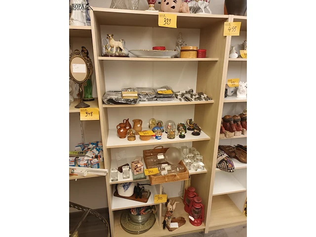 Lot 455 - boekenkast. 5 stuks - afbeelding 2 van  3