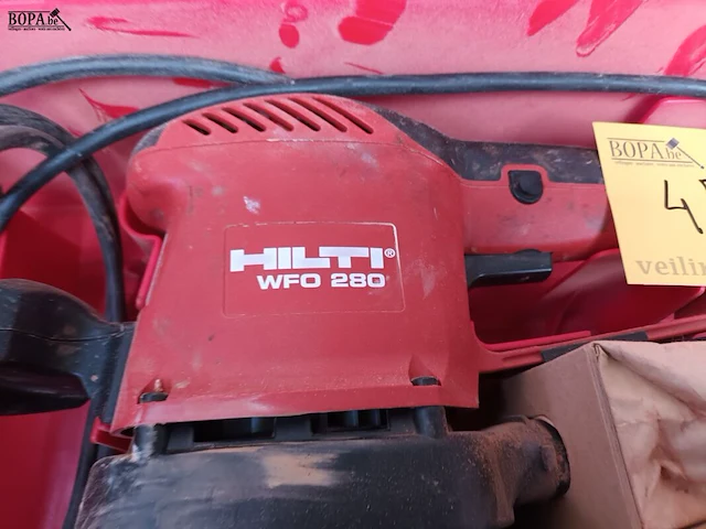 Lot 455 - schuurmachine hilti - afbeelding 2 van  3