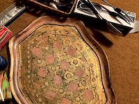 Lot 457 - kleine benodigdheden/dienblad - afbeelding 3 van  5