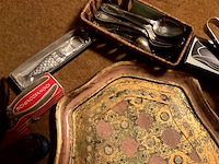 Lot 457 - kleine benodigdheden/dienblad - afbeelding 4 van  5