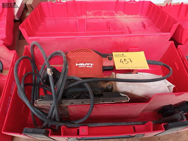 Lot 457 - schuurmachine hilti - afbeelding 1 van  3