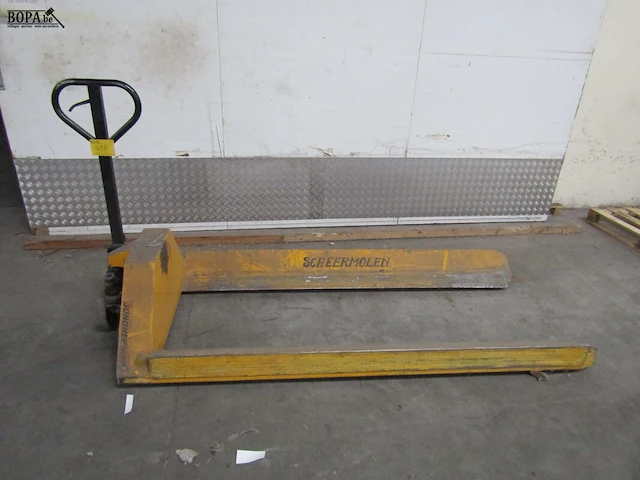 Lot 457 - transpallet voor rollen - afbeelding 1 van  6