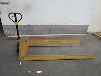 Lot 457 - transpallet voor rollen - afbeelding 1 van  6
