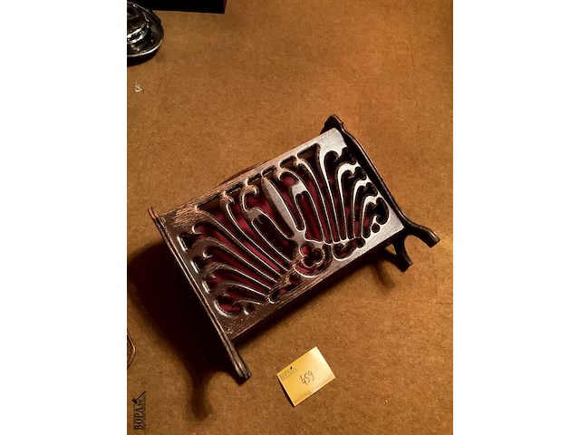 Lot 459 - krantenbak - afbeelding 2 van  4