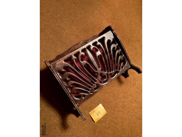 Lot 459 - krantenbak - afbeelding 3 van  4