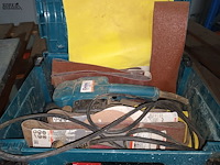 Lot 46 - bandschuurmachine makita - afbeelding 3 van  4