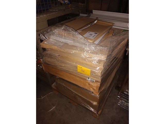 Lot 46 - rittal kasten en legborden. 8 stuks - afbeelding 1 van  4