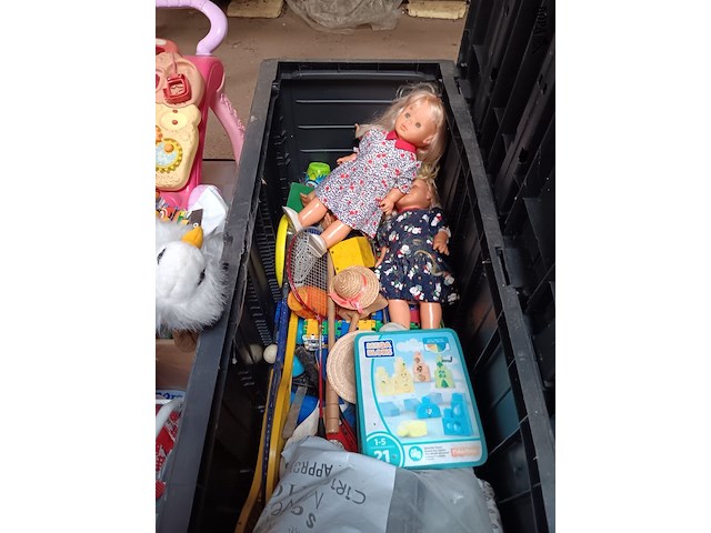 Lot 46 - speelgoed en koffer - afbeelding 3 van  7