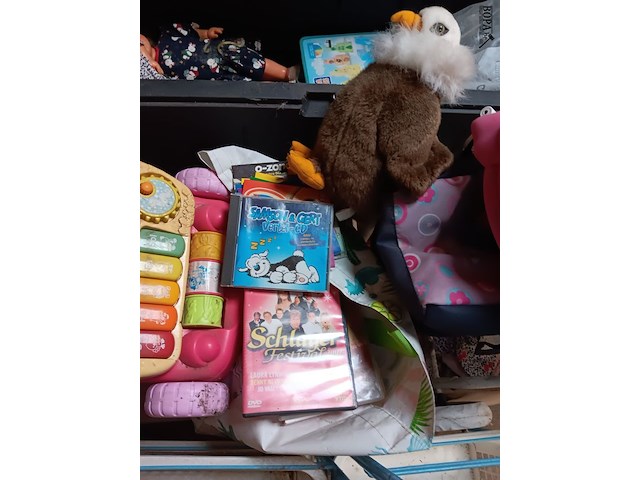 Lot 46 - speelgoed en koffer - afbeelding 5 van  7