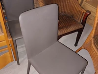 Lot 46 - stoelen. 4 stuks - afbeelding 3 van  4