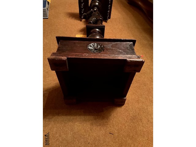 Lot 460 - houten sta bretoens gestoken beeltenis man - afbeelding 3 van  9