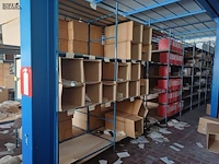 Lot 460 - metalen rek - afbeelding 2 van  2