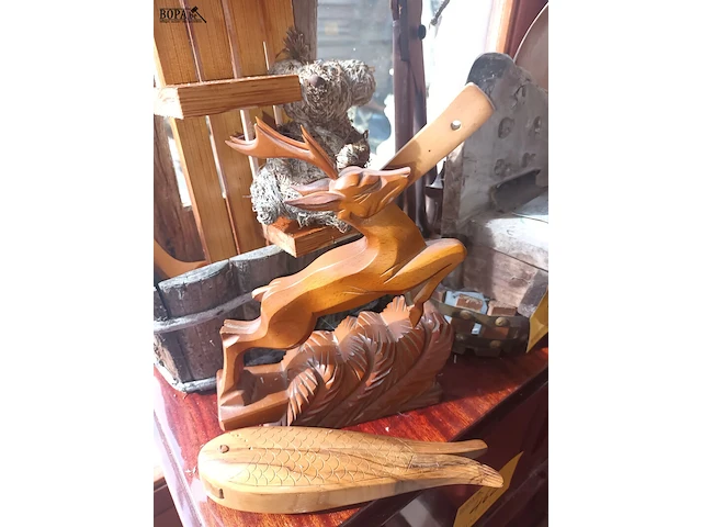 Lot 461 - houten decoratie. 14 stuks - afbeelding 3 van  4